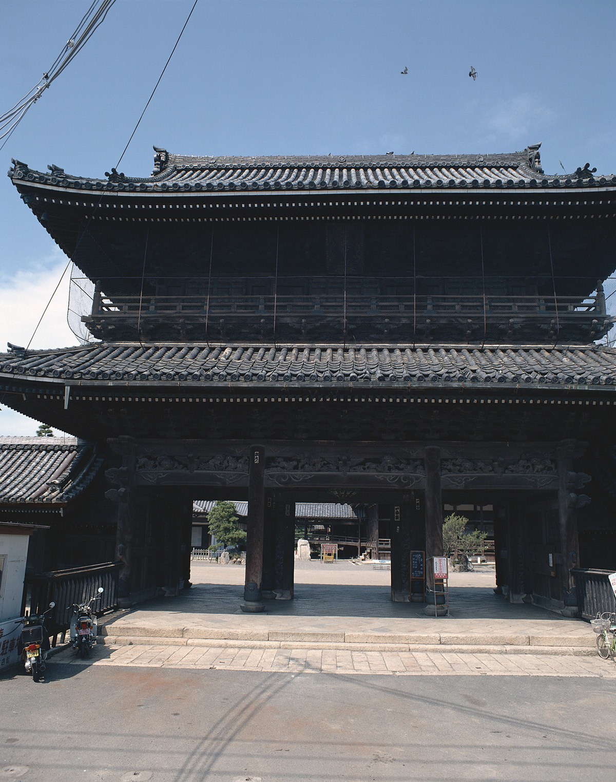 
大通寺山門